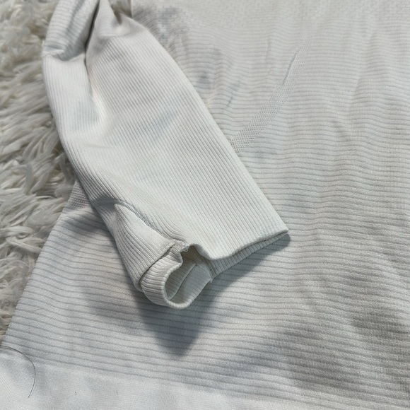 Lululemon Swiftly Tech Long Sleeve Crew Heathered White - Picture 2 of 5